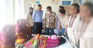 চরভদ্রাসনে স্বাস্থ্যমন্ত্রীর আকস্মিক পরিদর্শন; অনুপস্থিত কর্মচারীকে বদলির নির্দেশ